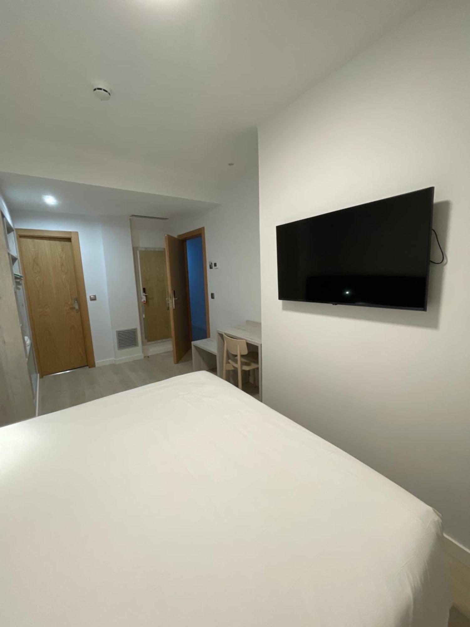 Casa de hóspedes Pirineos 2*